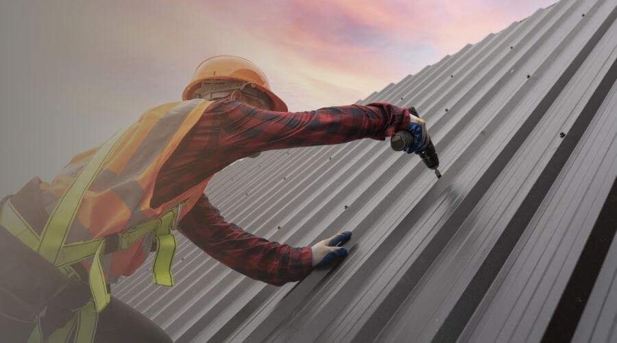 Professional gutter cleaning in Daleville, MS
